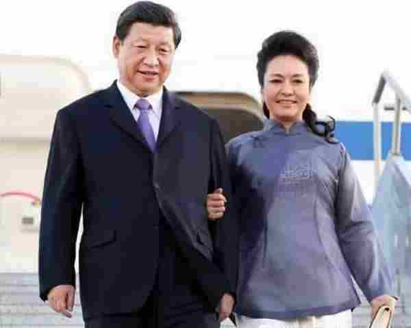 公众号运营:当我们在追热点借势的时候,他们做到了10万+