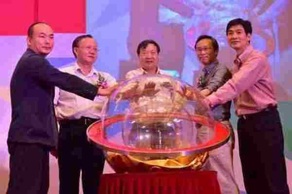 2015中国电子竞技大会启动 英雄联盟领衔开战